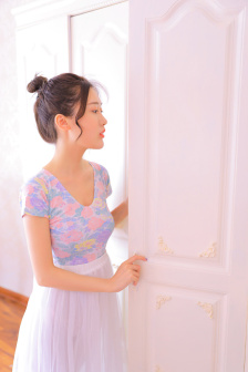 双胞胎姐妹齐上阵许多说许多